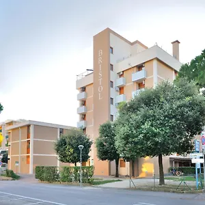 https://condominio-bristol.hotelinveneto.com